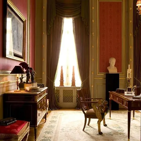 Brugsche - Luxury Πανσιόν 5*